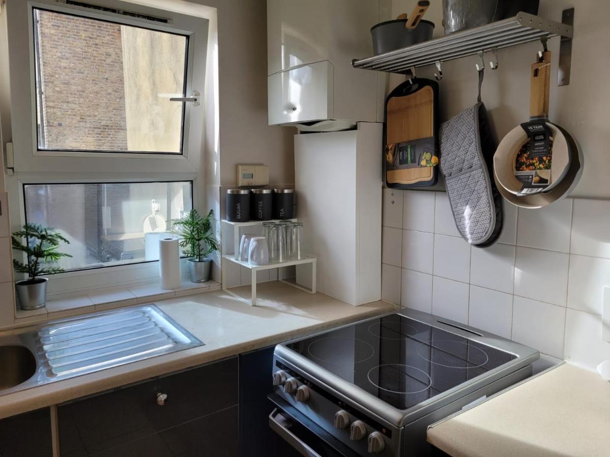 Stunning 1 Bedroom Apartment In Лондон Экстерьер фото